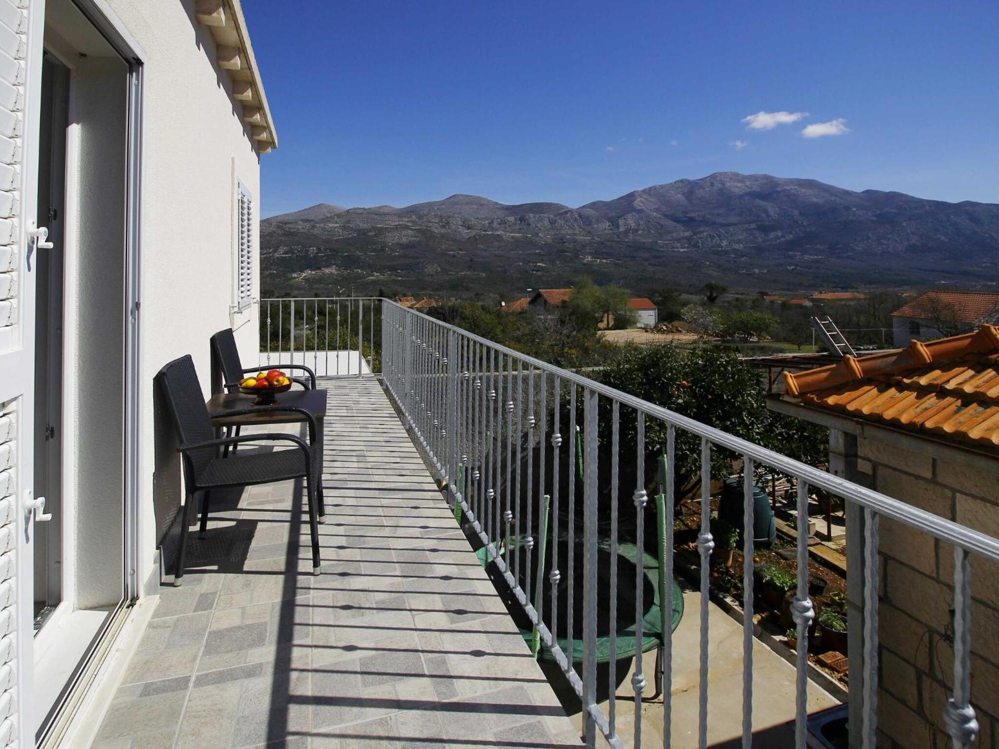 Marita - One Bedroom With Balcony Cilipi